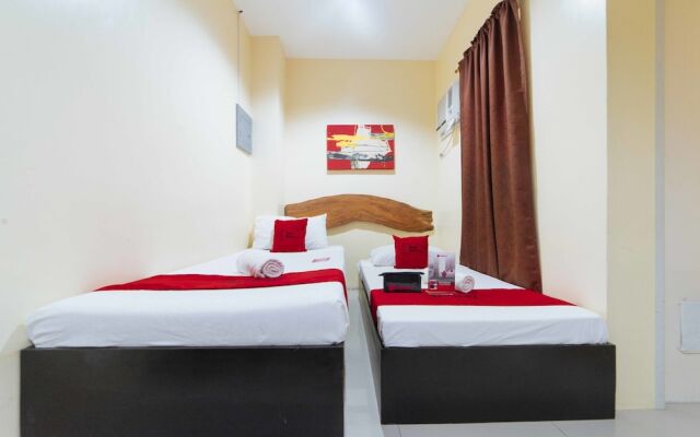 RedDoorz near New Government Center