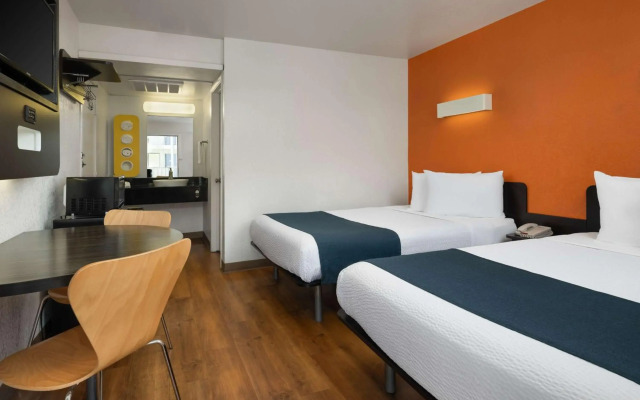 Motel 6 Carpinteria, CA - Santa Barbara - North