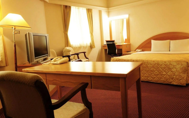 Oriental Hotel