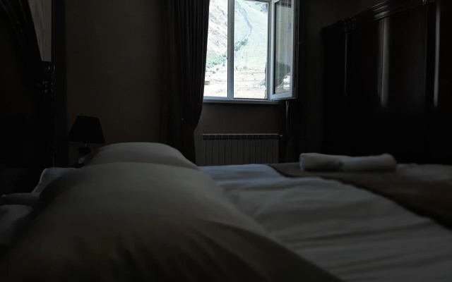 Kazbegi Guide