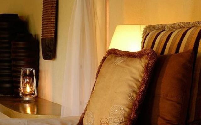 Tuningi Safari Lodge