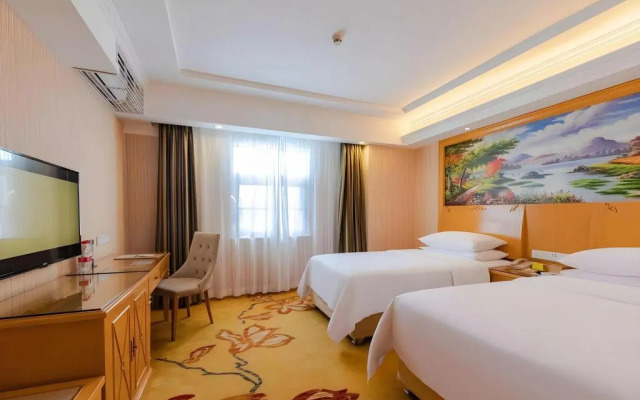 Vienna Hotel Shenzhen Xixiang Gushu Branch