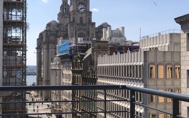 iStay Liverpool 1 Water Street Apartments
