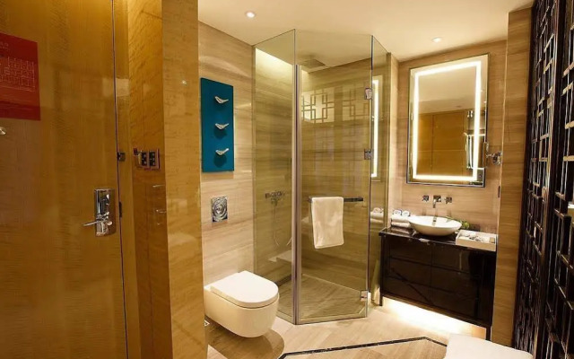 Hongkou Silver Hotel