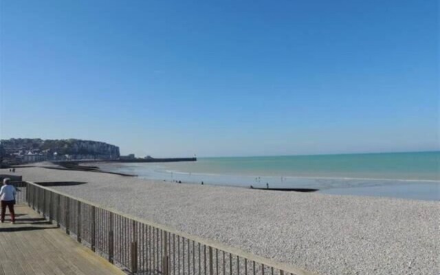 Maison Villa des Bains de Mer avec terrasse, 300 metres plage, 2 chambres, 2 velos fournis