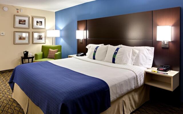 Holiday Inn Hotel & Suites Atlanta Airport-North, an IHG Hotel