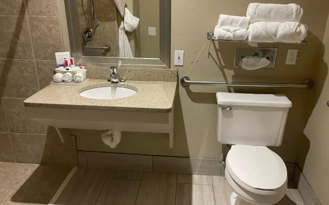 Spark by Hilton La Crosse Onalaska