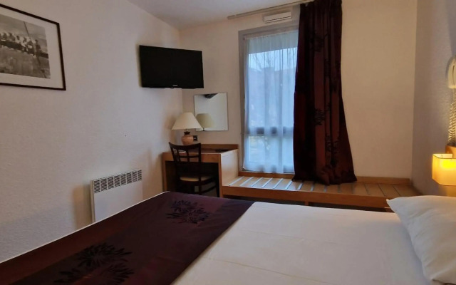 Kyriad Direct Arpajon