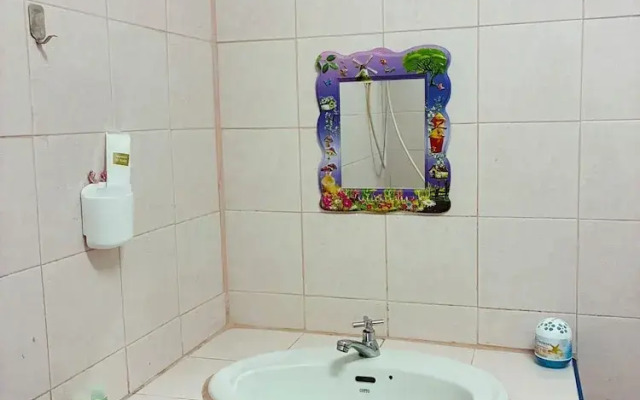 Apartment Wat Sawang Arom 17