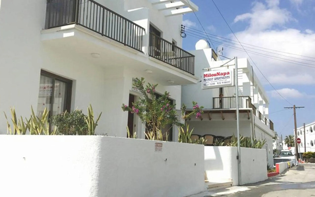 G Papanicola Tourist Apartments