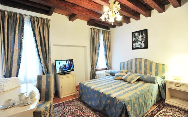 Furlani Apartments