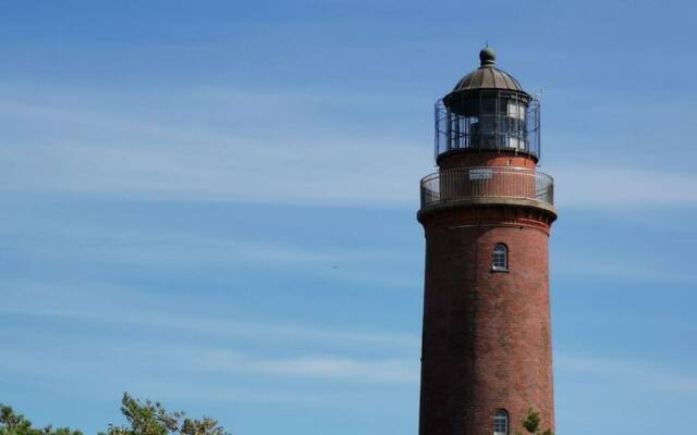 Strandburg Modern Retreat