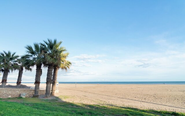 Lovely Apartment in Roquetas De Mar With Balcony