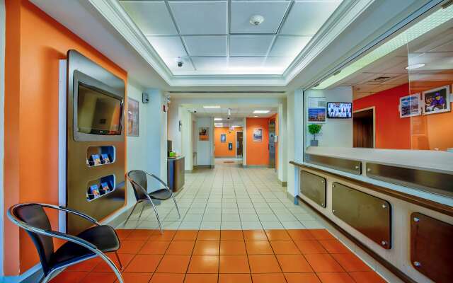 Motel 6 Burlington, ON - Toronto West - Oakville