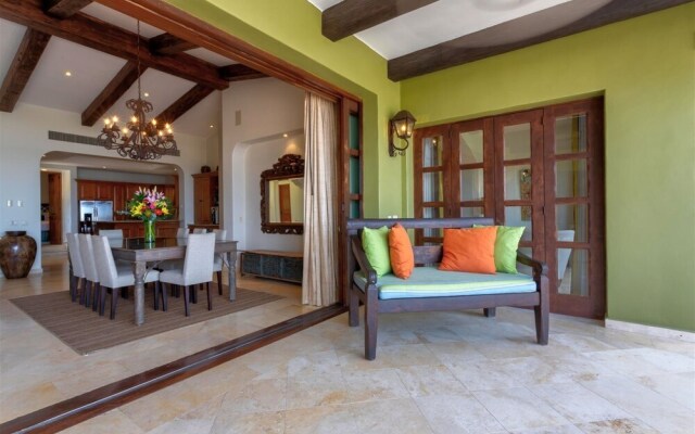 Casa Maravillas: 4 Bdrm Colonial Inspired Design Villa in Punta Ballena at a Discounted Rate!