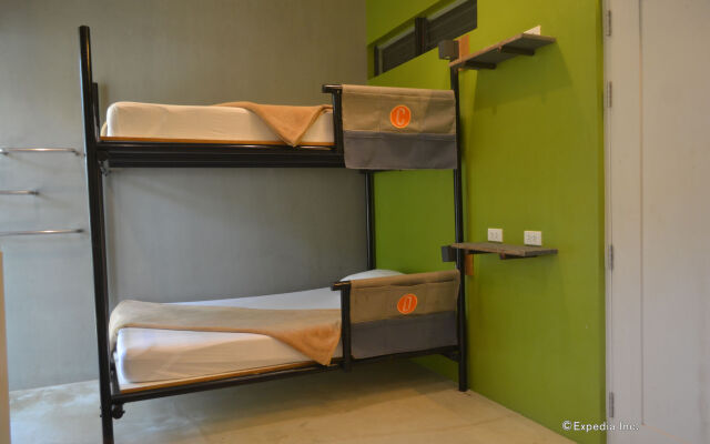 Spin Designer Hostel