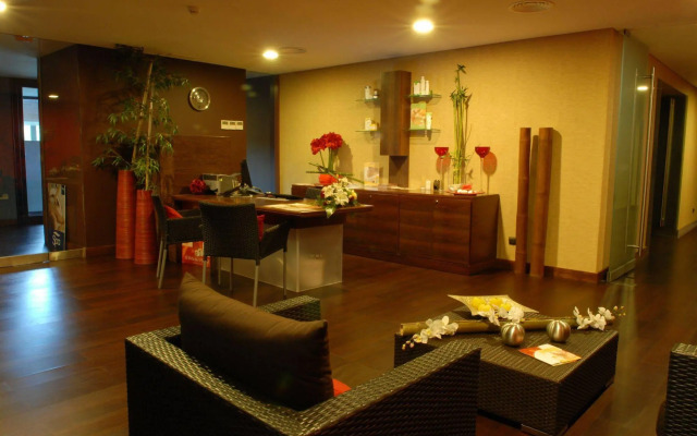 H2otel Congress & Medical Spa