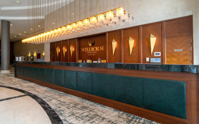 Wellborn Luxury Hotel