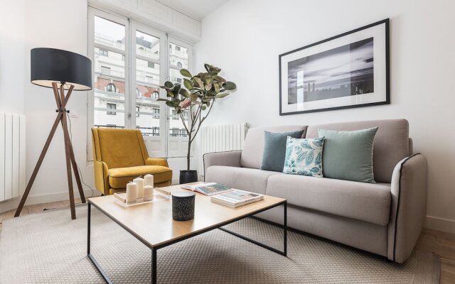 Home Club Gran Via Apartments