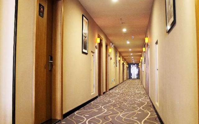 7 Days Premium Daqing Ranghu Road High Speed Railway Wesst Station Yuanwang Branch – Hotel Rooms – Daqing