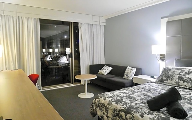 Fab studio in heart of Surfers Paradise! FREE WIFI and FREE PARKING! – Guest Rooms – Gold Coast