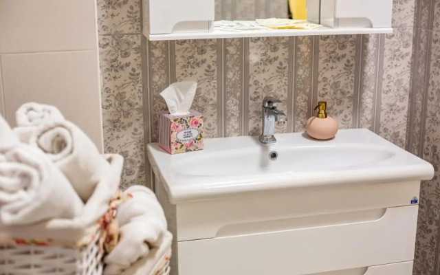 Avangard Sholom Aleichem* Apartment