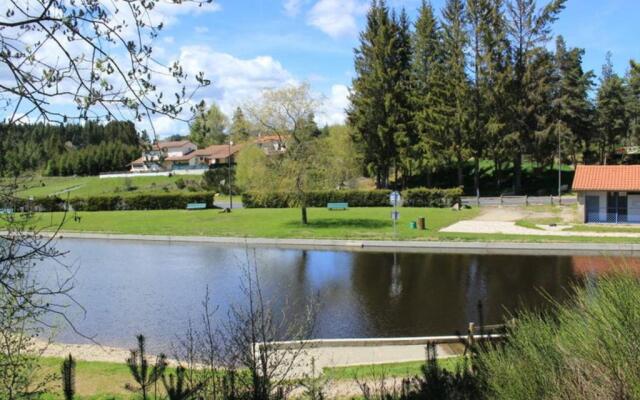 Gîte Usson-en-Forez, 3 pièces, 4 personnes - FR-1-496-164
