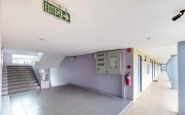 V Place Apartment