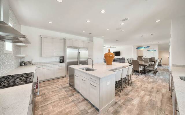 Neptune's Nest by Five Star Properties