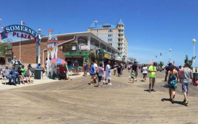 The Colony Apartments