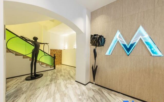 Ruili GuoGuo Esports Hotel（Rosy Cloud CIty）