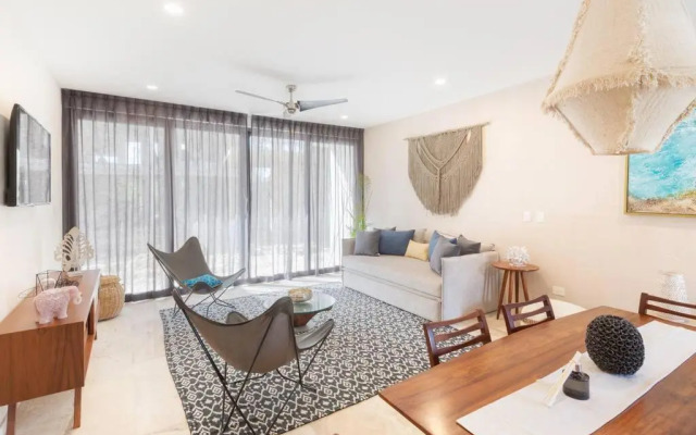 102 Amena Hidden Gem in the Jungle minutes from Sea