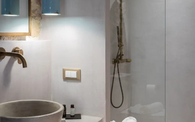 Inotropes Boutique Suites - Adults Only