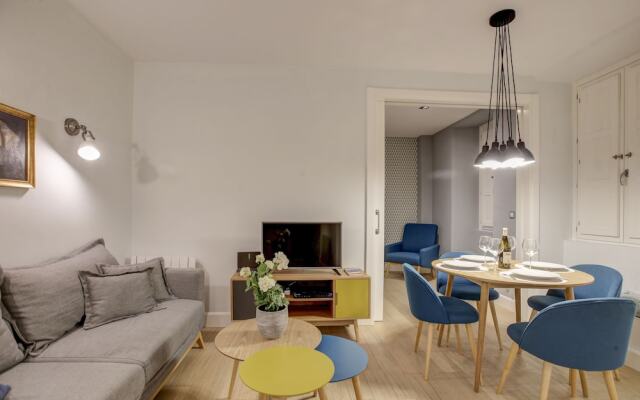 Stylish Apartment in Heart of Malasaña