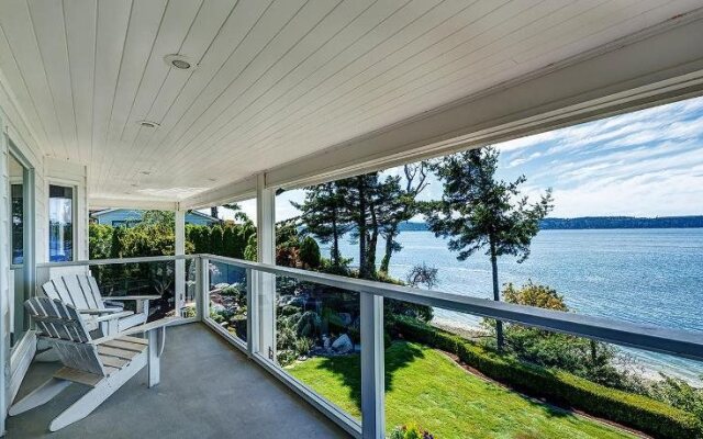 Sea Mist Waterfront Inn