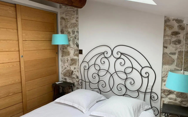 Loft 3 pièces dans vieil Antibes