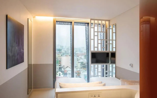 Wink Hotel Danang Centre - 24hrs Stay