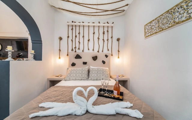 Asera Suites Near Kamari Beach