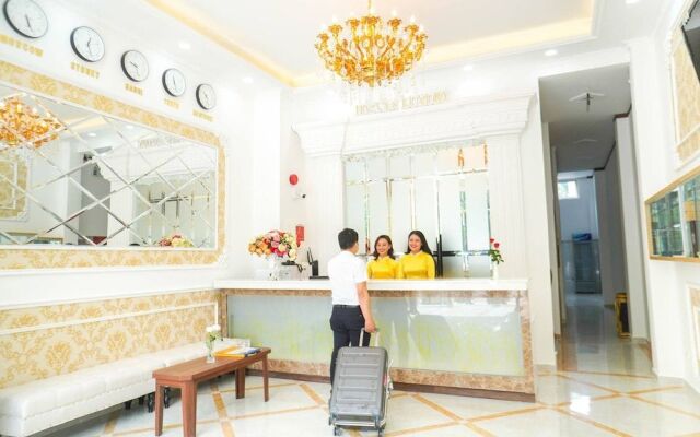 Hai Van Luxury Hotel