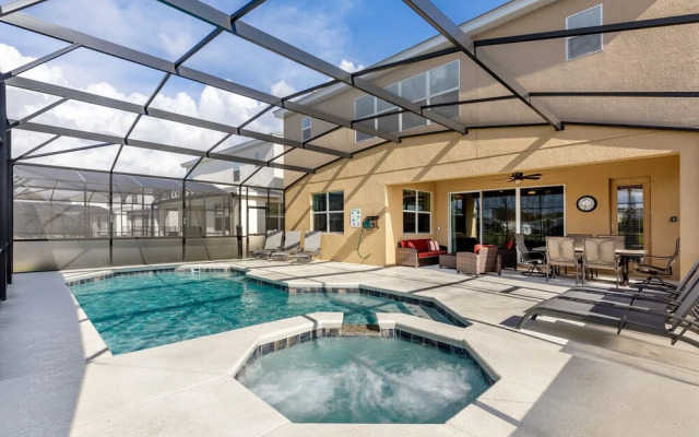 Lake Views, Private Pool & Spa, Games Room..