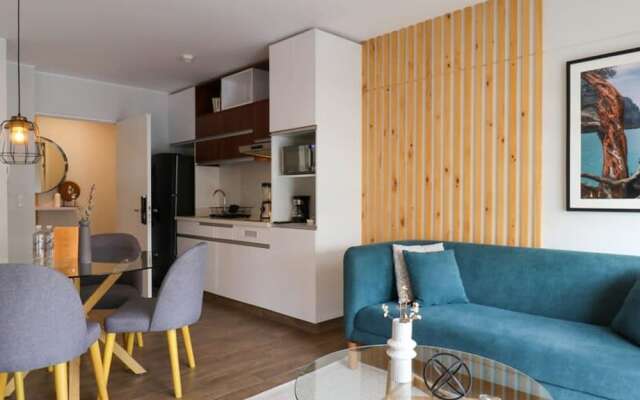 w Amazing 2BR in the Heart of Miraflores