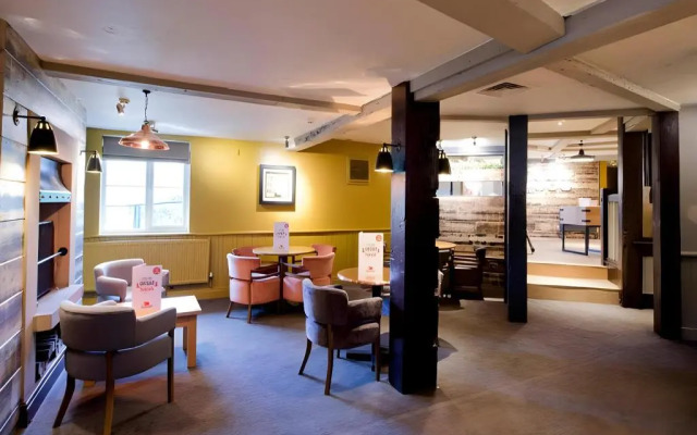 Premier Inn Nottingham West