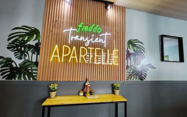 Freddo Studio Apartelle