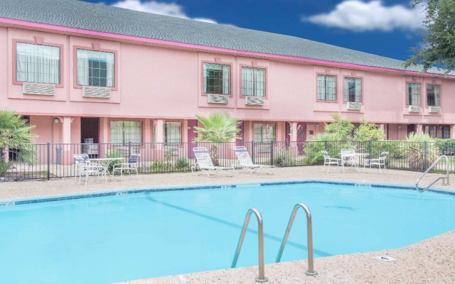 Super 8 by Wyndham San Angelo