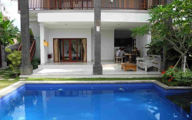 Villa Gading 2
