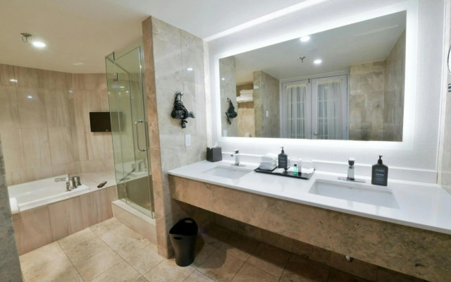 Sheraton Laval Hotel