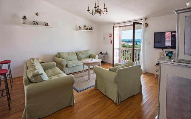 Apartments Petrčane Welcome