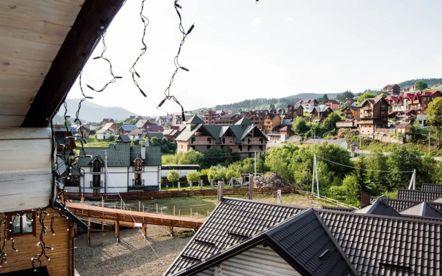 Whiteberry Hotel