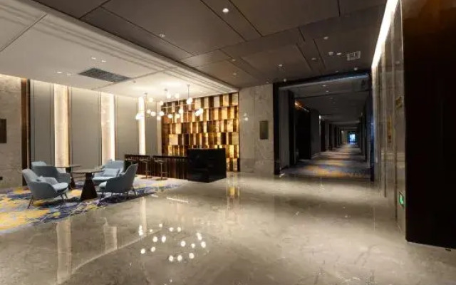 Xiangyang Minfa Ruiji Hotel