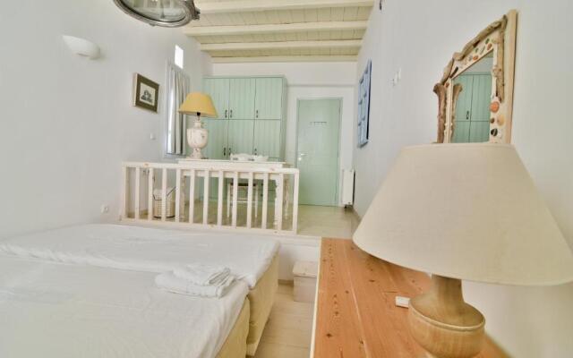 Akrotiraki Villas